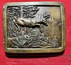 1977 Indiana Metal Craft Deer Belt Buckle Bronze (J97) – 2.75in x 2.32in