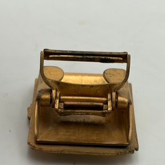 VTG 1940s Antique Gold Tone Belt Buckle « S » GIANT GRIP Eagle White Red Enamel