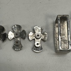 Western Buckle 6 Pc Set Silver Tone Metal Rhinostone Fleur de Lis Keep Tip