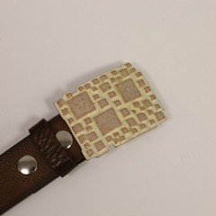 Rose Mother of Pearl Belt Buckle With Square 3D Pattern In Modern Style