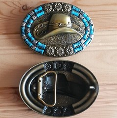 Cowboy hat oval western belt buckle (choice colors)