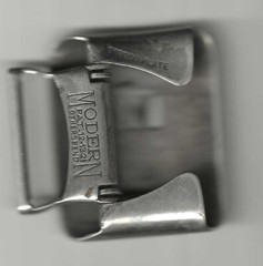 Vintage initial « W » Emerco plate belt buckle by Modern in excellent condition