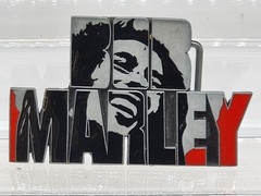 BUCKLE music singer BOB MARLEY enameled w/face multi color alloy 3.5&Prime; slotted