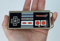 2009 Nintendo NES Controller Shaped Enamel Belt Buckle VG condition