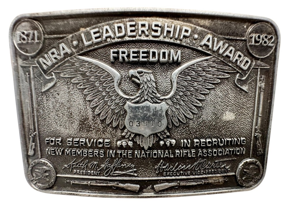 1980s NRA LEADERSHIP AWARD FOR SERVICE IN RECRUITING SILVER METAL BELT BUCKLE