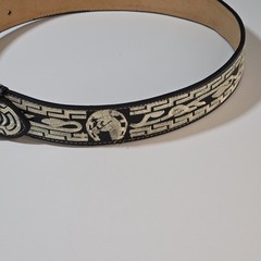 YAC Leather And Silk Blk And White Horse Head Design Belt 34&Prime;