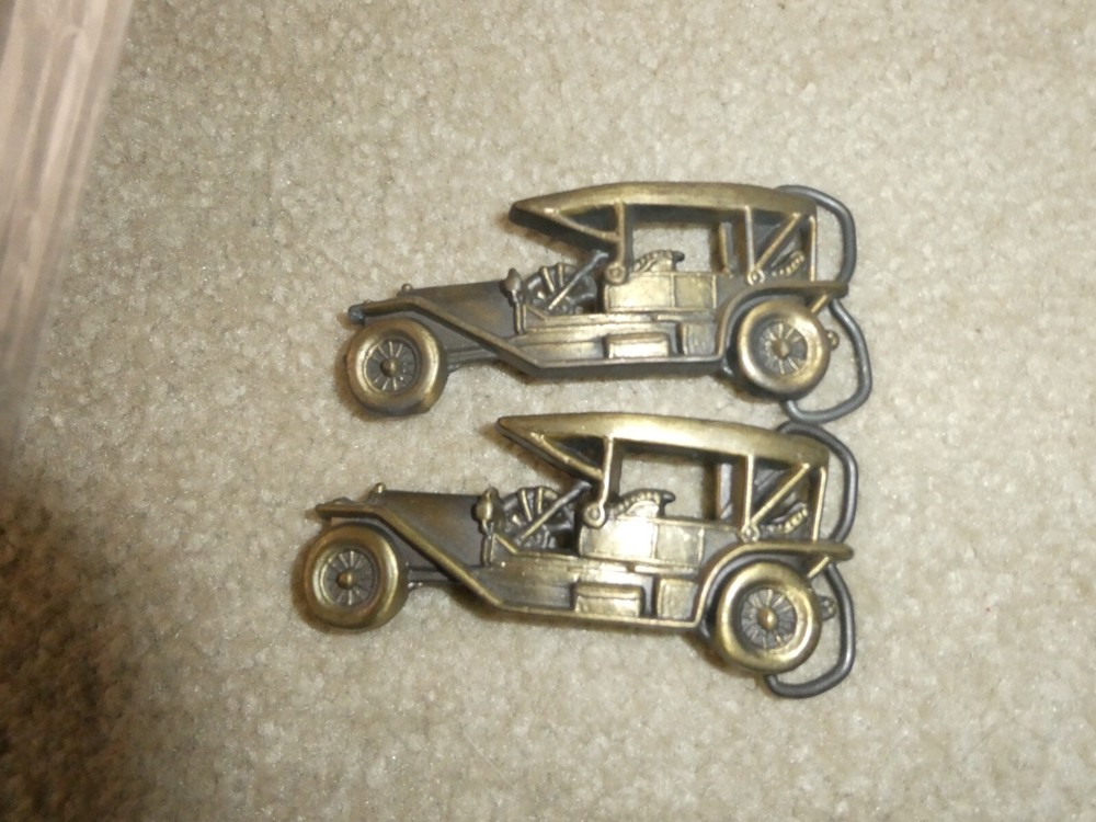 Lot of 2 Vintage 1970s Brass Old Fashion Car Belt Buckles 3 3/4&Prime; Wide