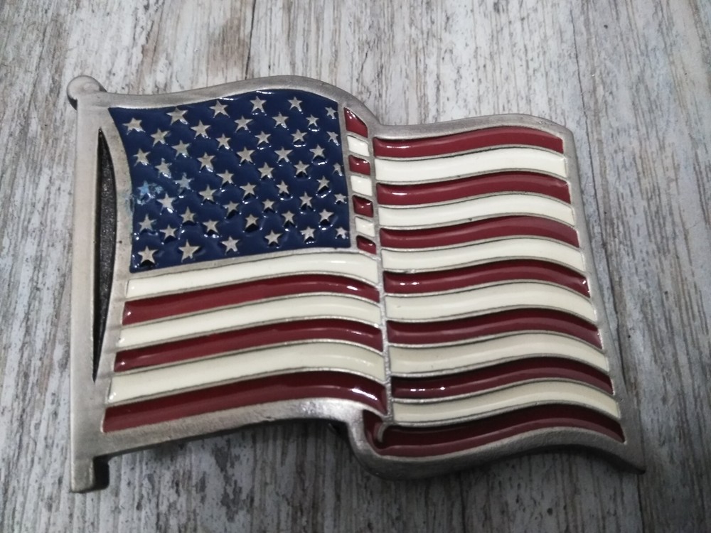 VTG. Classic American Flag Stars & Stripes Metal Belt Buckle Red White Blue USA