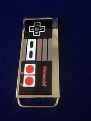 2003 OFFICIAL NINTENDO VIDEO GAME CONTROLLER BELT BUCKLE