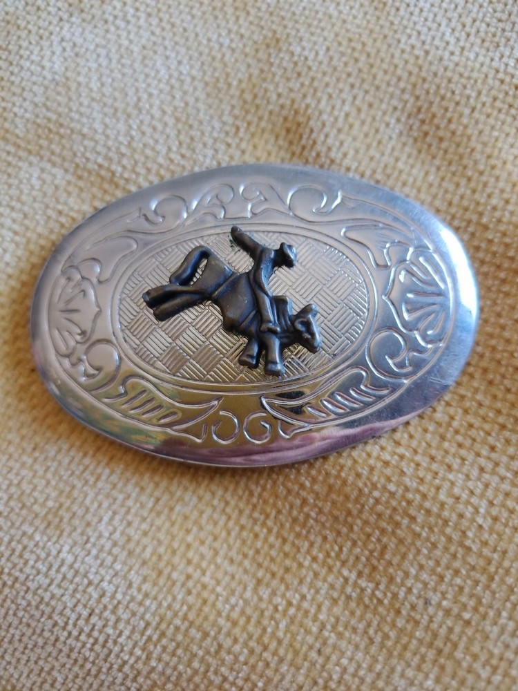 Bucking bronco belt buckle silver tone