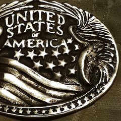 UNITED STATES OF AMERICA DOUBLE EAGLES / STARS & STRIPES Oval Belt Buckle