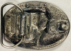 Vintage HOCKEY 1982 THE GREAT AMERICAN BUCKLE Metal w/Color #1061 CLEAN! NICE!!