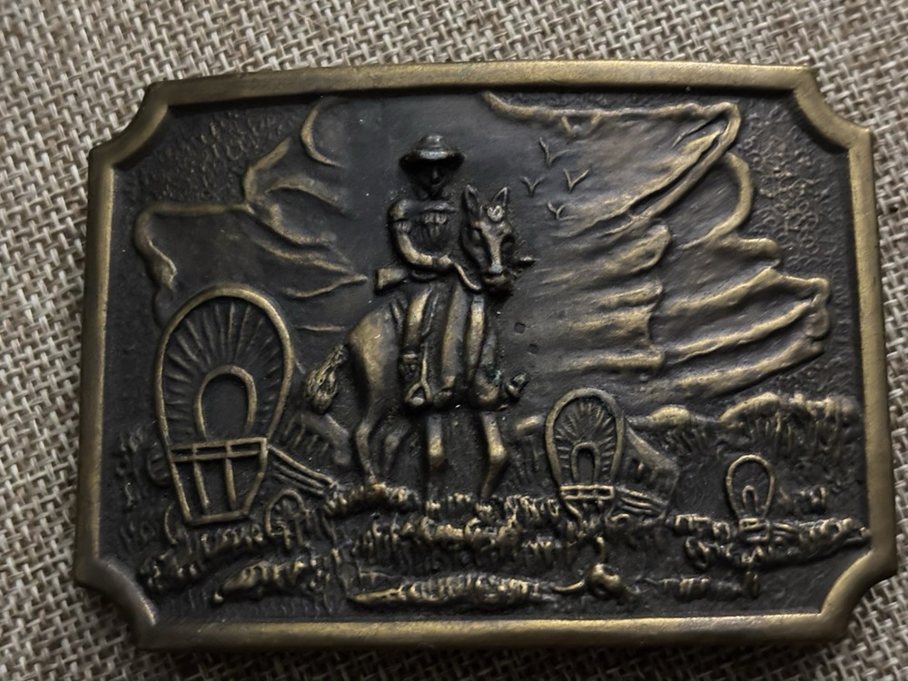 Vintage Western Belt Buckle Pioneers Wagon Train Trail Cowboy Horse
