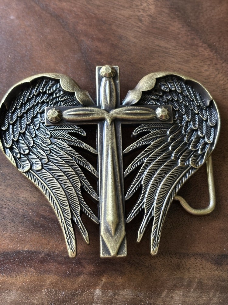 Western heart and Winged Cross Belt Buckle 3D