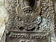 VTG 1983 GREAT AMERICAN BUCKLE ALTOONA WORKS RPR TRAIN BUCKLE W/ LEATHER BELT