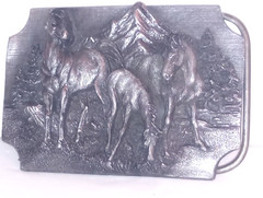Vintage Siskiyou 1989 Western Belt Buckle Q-85 / S 3 Dimensional Horses USA Made