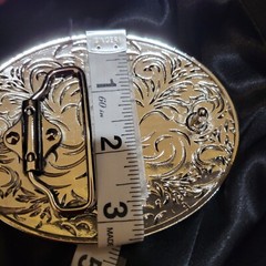Crossed guns Western belt Buckle oval Gold Silver Heavy blue stone accents