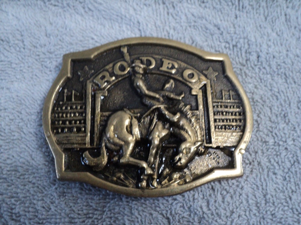 Vintage Heritage Mint 1983 Rodeo Bronc Rider Solid Brass Belt Buckle HL-3892