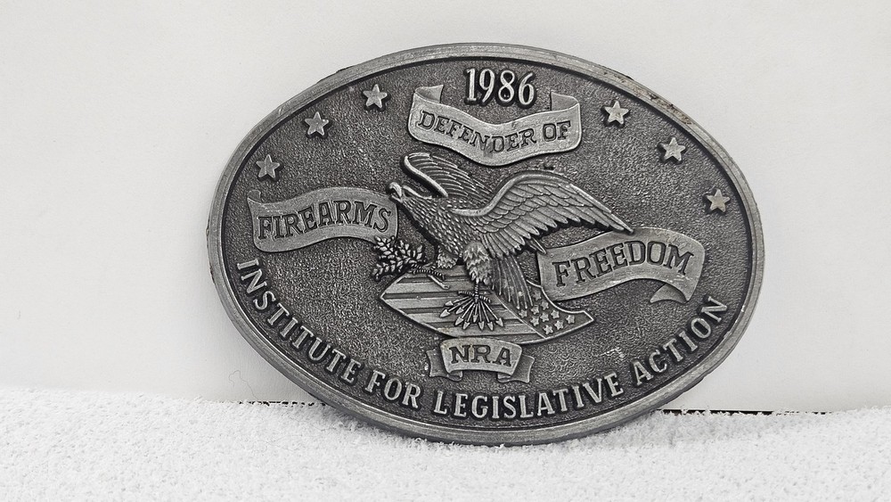 NRA Belt Buckle Mens Defender Of Firearms Freedom 1986 Vintage Eagle