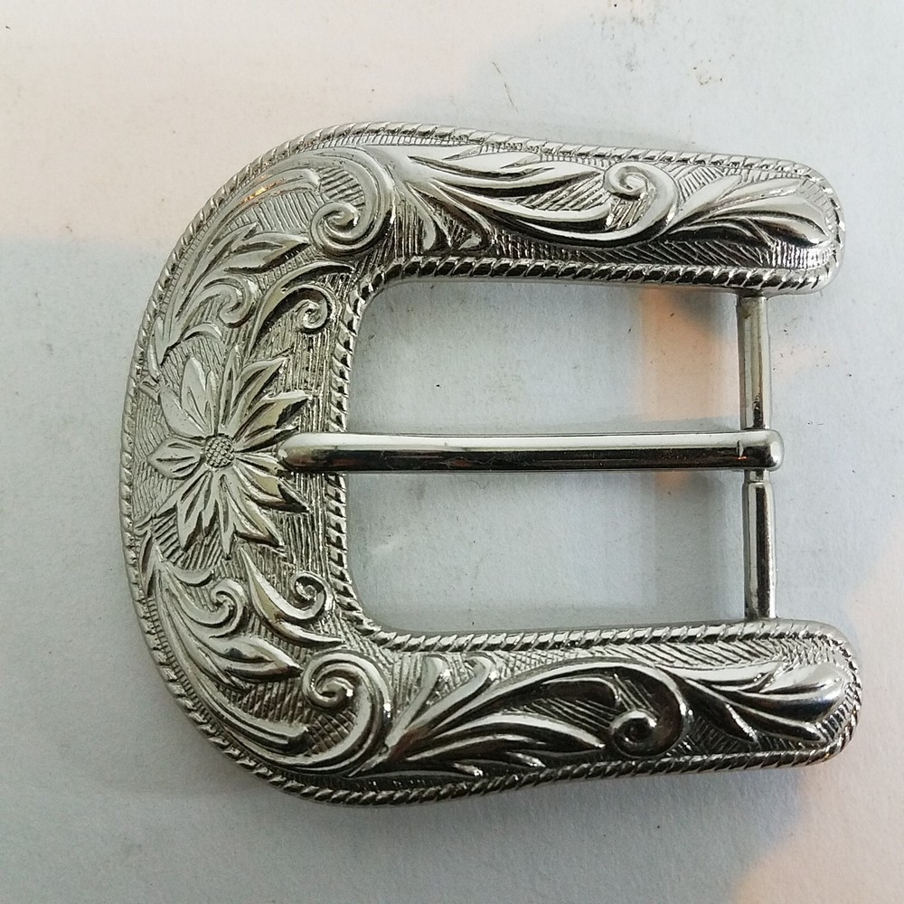 Belt Buckle Flower Design One And A Half Inch Belt 4 Cm
