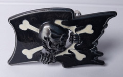 Jeans Friend Jolly Roger Skull Crossbones Pirate Flag Silver Tone Belt Buckle