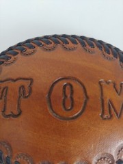 LEATHER BELT BUCKLE WITH NAME TOM