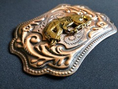 VTG Bowing Horse End Of Trail Copper Tone W Gold Horse Belt Buckle Men&rsquo;s Ornate