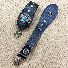 Western Leather Keychain, Turquoise Accent Cowhide Key Ring Clip Car Key Holder