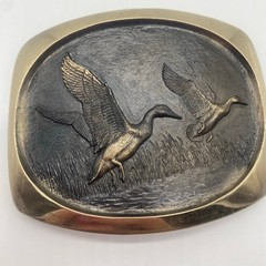 Steven L Knight Sculpture Belt Buckle Solid Bronze 1980 Ducks in Flight Vintage