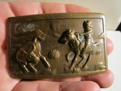VINTAGE COW ROPING WESTERN SCENE HIGH RELIEF BELT BUCKLE – GW-16