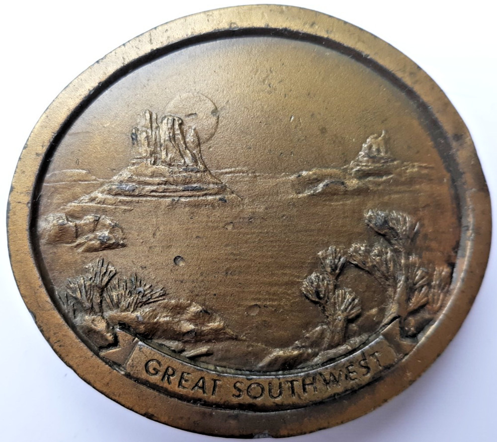 vintage 1976 Indiana Metal Craft belt buckle Great Southwest oval 2.75&Prime; long