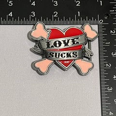 Love Sucks Heart Crossbones Belt Buckle Enamel Metal Red Pink Novelty Biker