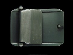 UA17101 REALLY GREAT **KENNETH COLE REACTION** FASHION BELT BUCKLE