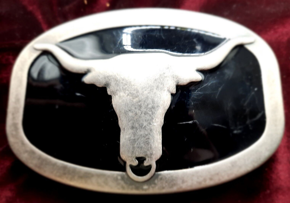 Steer Head Skull Belt Buckle with Enamel. Solid