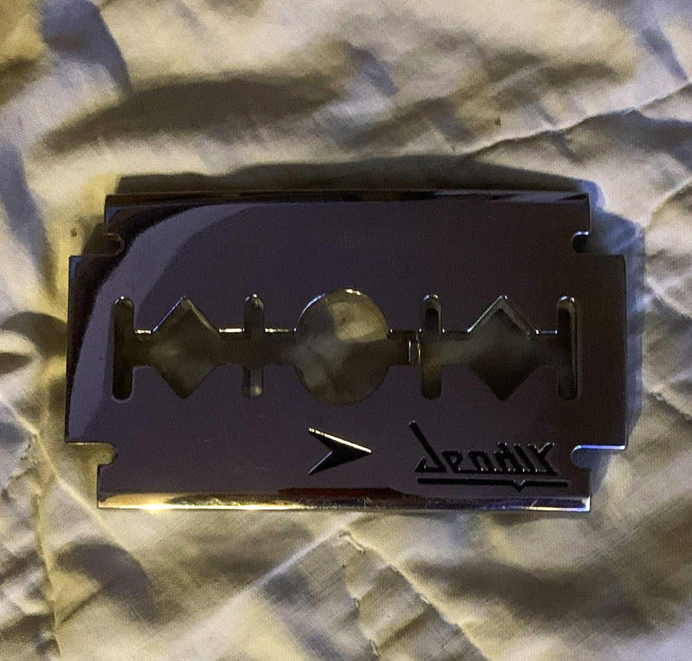 Men&rsquo;s Silver Metal Razor Blade Slide Belt Buckle, Rectangular.