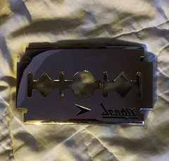 Men&rsquo;s Silver Metal Razor Blade Slide Belt Buckle, Rectangular.