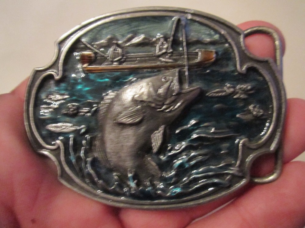 VINTAGE BASS SPORT FISHING DESIGN BELT BUCKLE – HEAVY BUCKLE – GW7