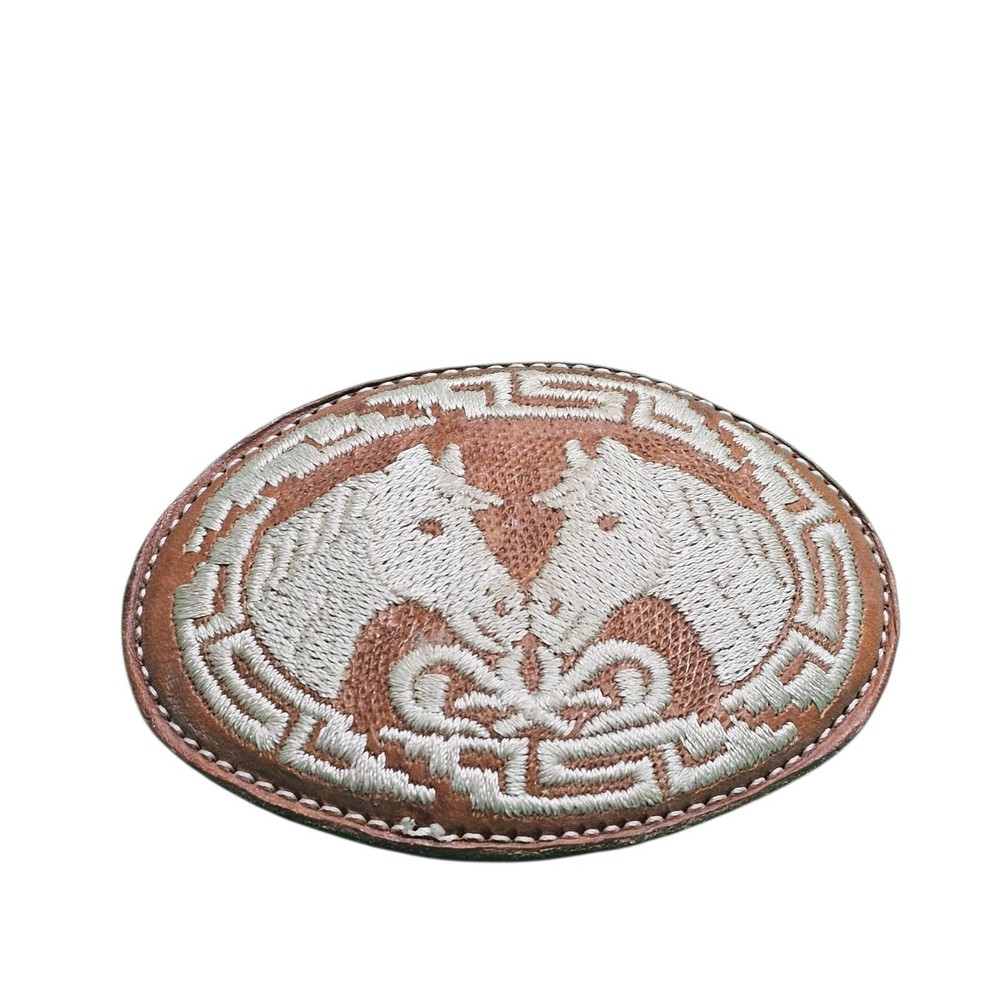 Western Style Men&rsquo;s Belt Buckle Brown Leather White Embroidered Horses