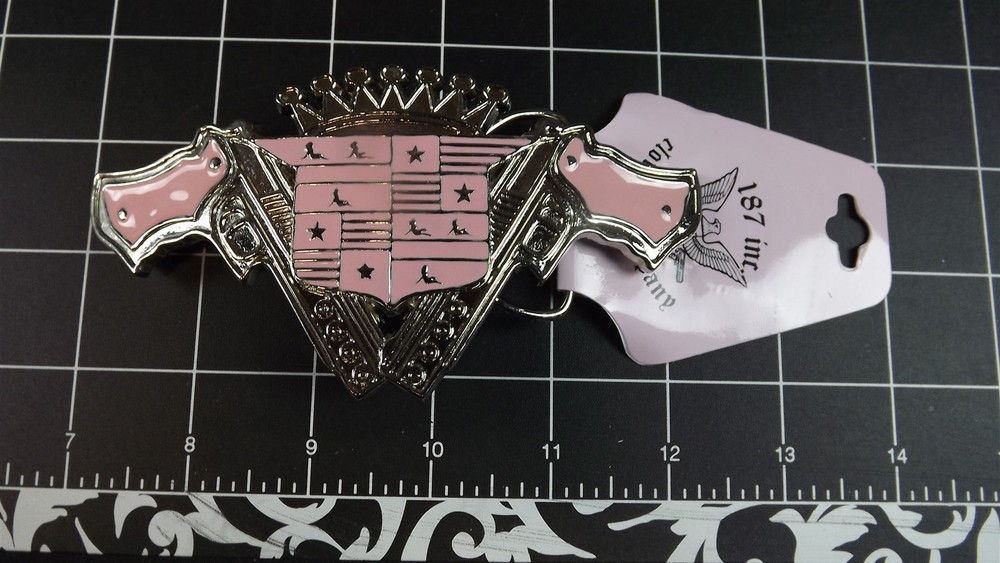 Collectible BRIGHT Finish STAINLESS STEEL Belt Buckle « PINK ENAMEL-PISTOLS »