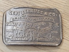 PiLevi Strauss & Co. Two Horse Limited Edition Belt Buckle Logo 3 3/8 X 2 1/4