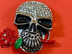 Multi Rhinestones Make Up Skull Holding Red Rose In Teeth! Belt Buckle