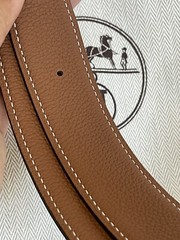 Size 95 NEW HERMÈS H Guillochee Buckle Reversible Noir/Gold Leather Strap 32mm