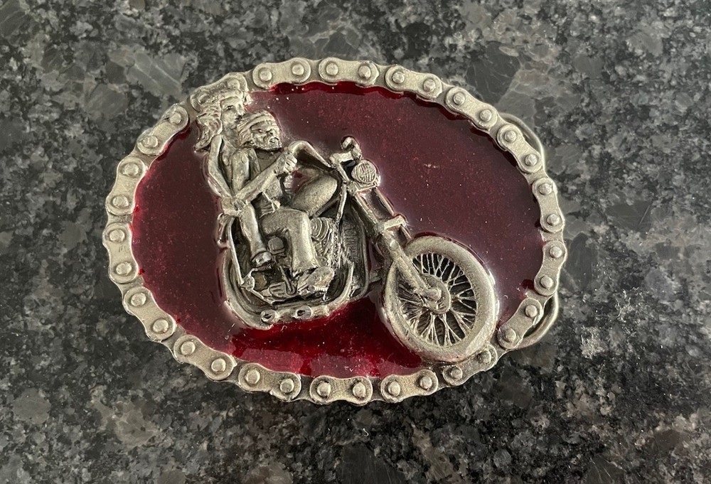 VINTAGE 1982 V TWIN MOTOR HARLEY INDIAN MOTORCYCLE CHOPPER BELT BUCKLE