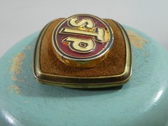 STP Motor Oil Company Belt Buckle 1979 Raintree Enamel Metal Men&rsquo;s Advertisment