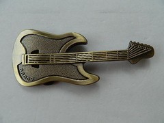 ELECTRIC GUITAR BELT BUCKLE, ZINC ALLOY, BRASS COLOR, 5.5&Prime;, 3D SCULPTED DESIGN