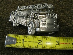 VINTAGE BRAND NEW FIRE TRUCK BELT BUCKLE 1980&rsquo;s