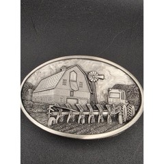 VTG Belt Buckle BARN 1984 Bergamot Brass Works Pewter Farming T 149 USA Farmer