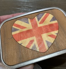 DeadStock Union Jack Flag UK Wood Veneer and Metal Heart Belt Buckle Y2K Unisex