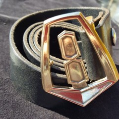 Chrysler VC « V8 » Valiant Pillar Badge Belt Buckle in solid brass or bronze