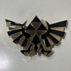Nintendo Buckle The Legend Of Zelda Black and Gold Triforce Belt 4.75 x 2.75”